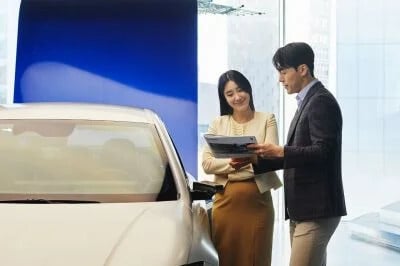 2025 청년 첫차 전기차 혜택 정리 | 지원금, 보조금, 세금 감면 (+혜택 바로가기) 2 청년-첫차-전기차-상담